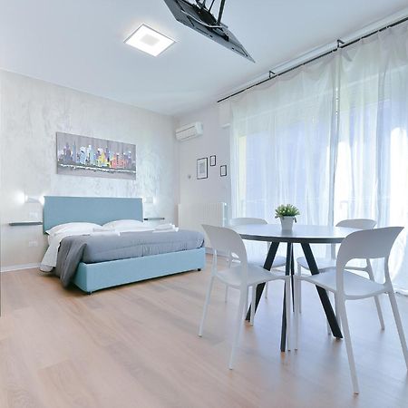 Taron House - Bologna Center Station & Fiera Apartment Luaran gambar